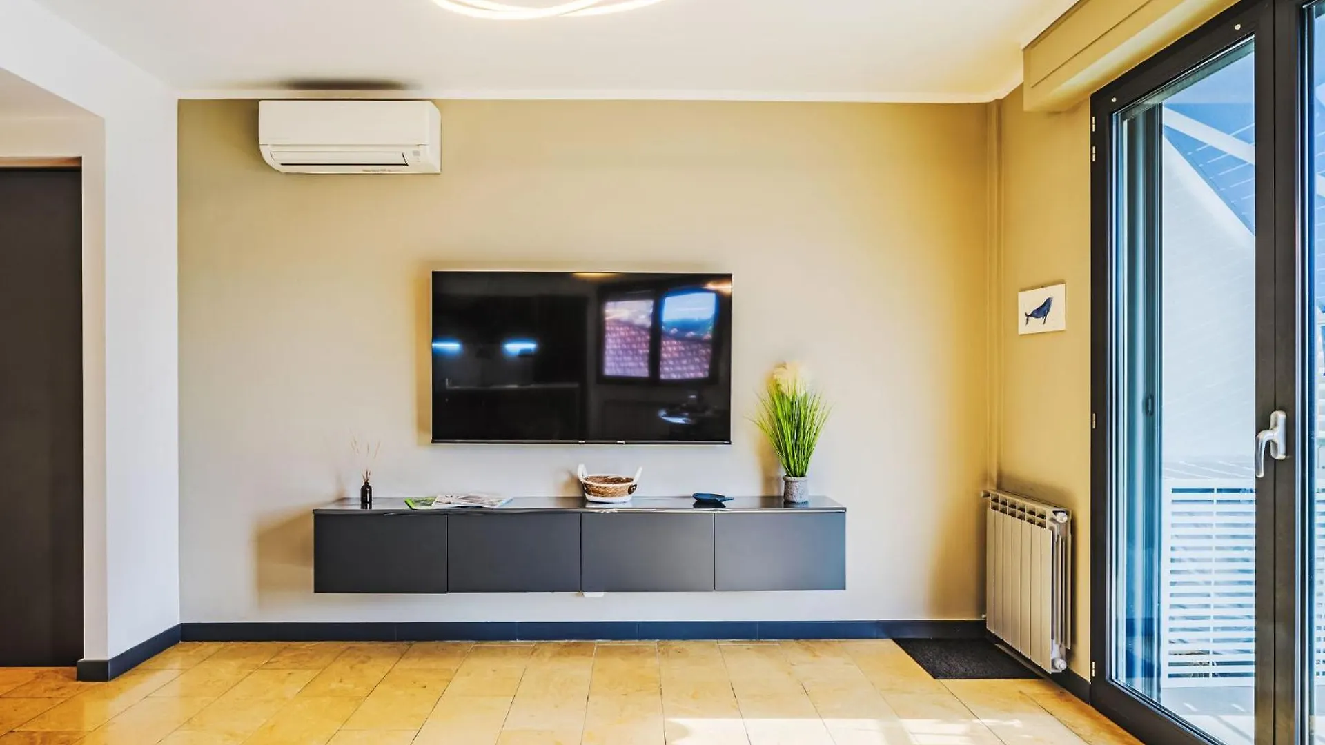 Apartment Versilia By Interhome Marina di Pietrasanta