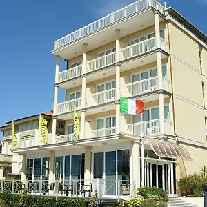 3* Hotel Savoy